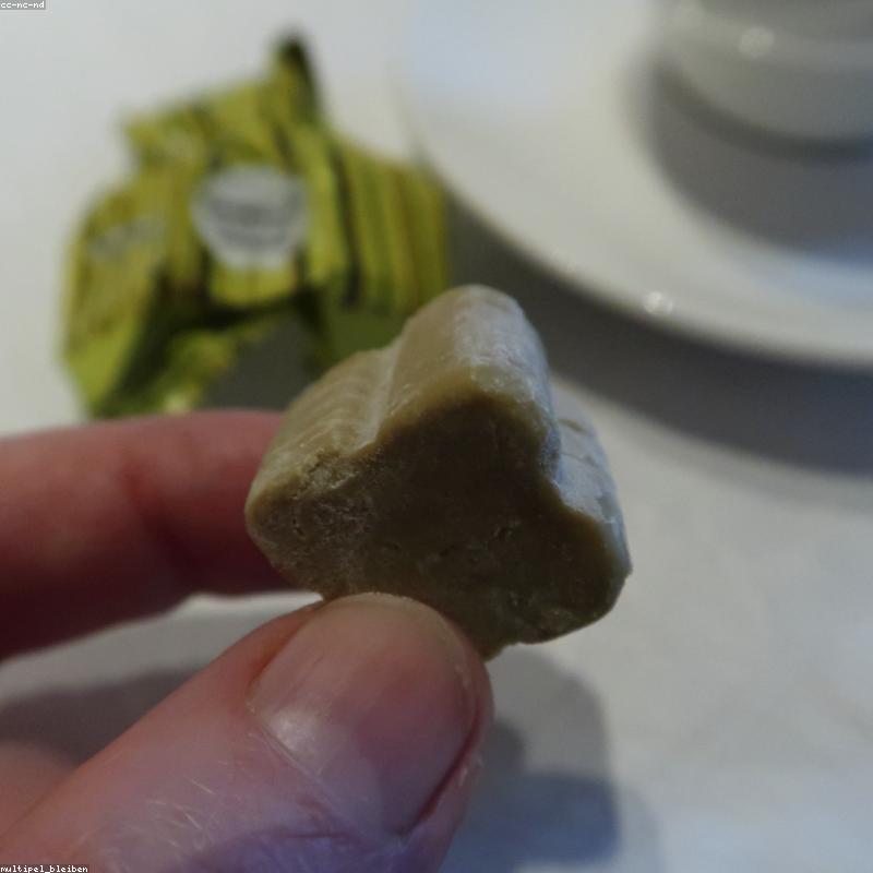Hazelnut Praline Bar — 100g